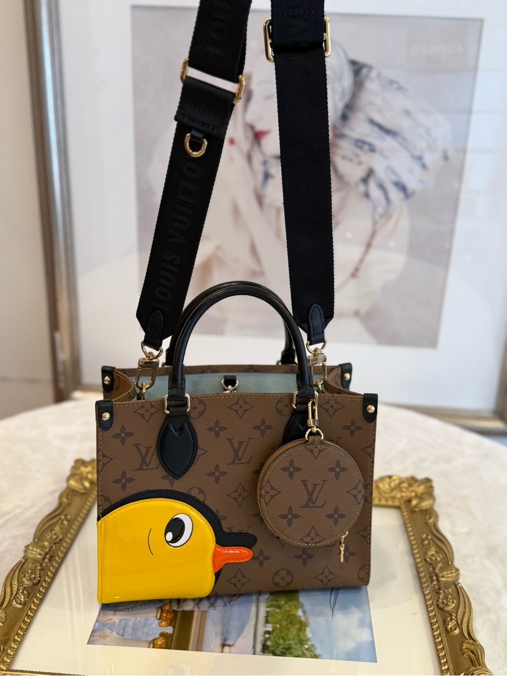 Louis Vuitton x Sun Yitian OnTheGo PM bag - Picture 13 of 14